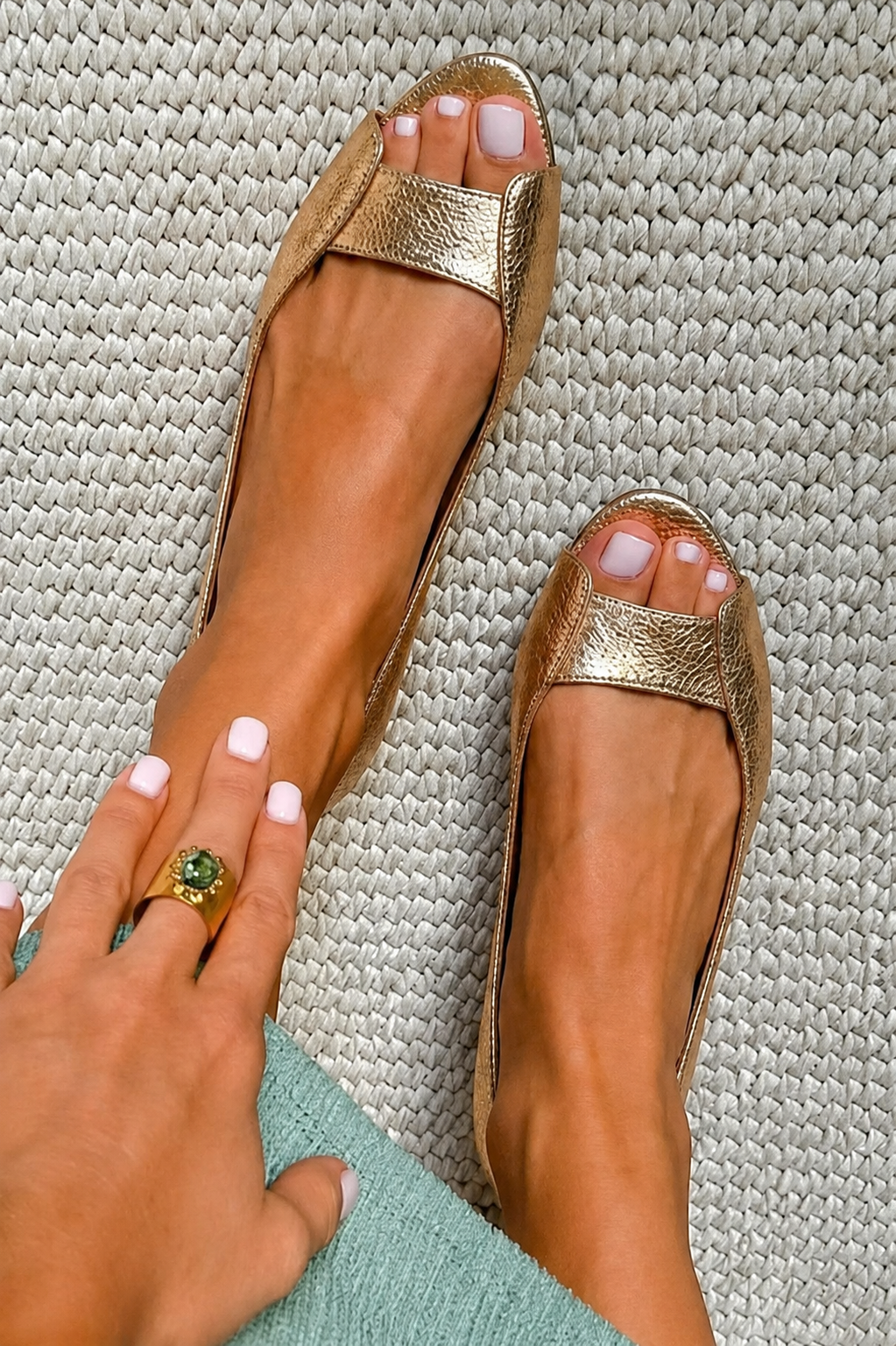 Adelina™ | Comfortable and Chic Gold Sandals